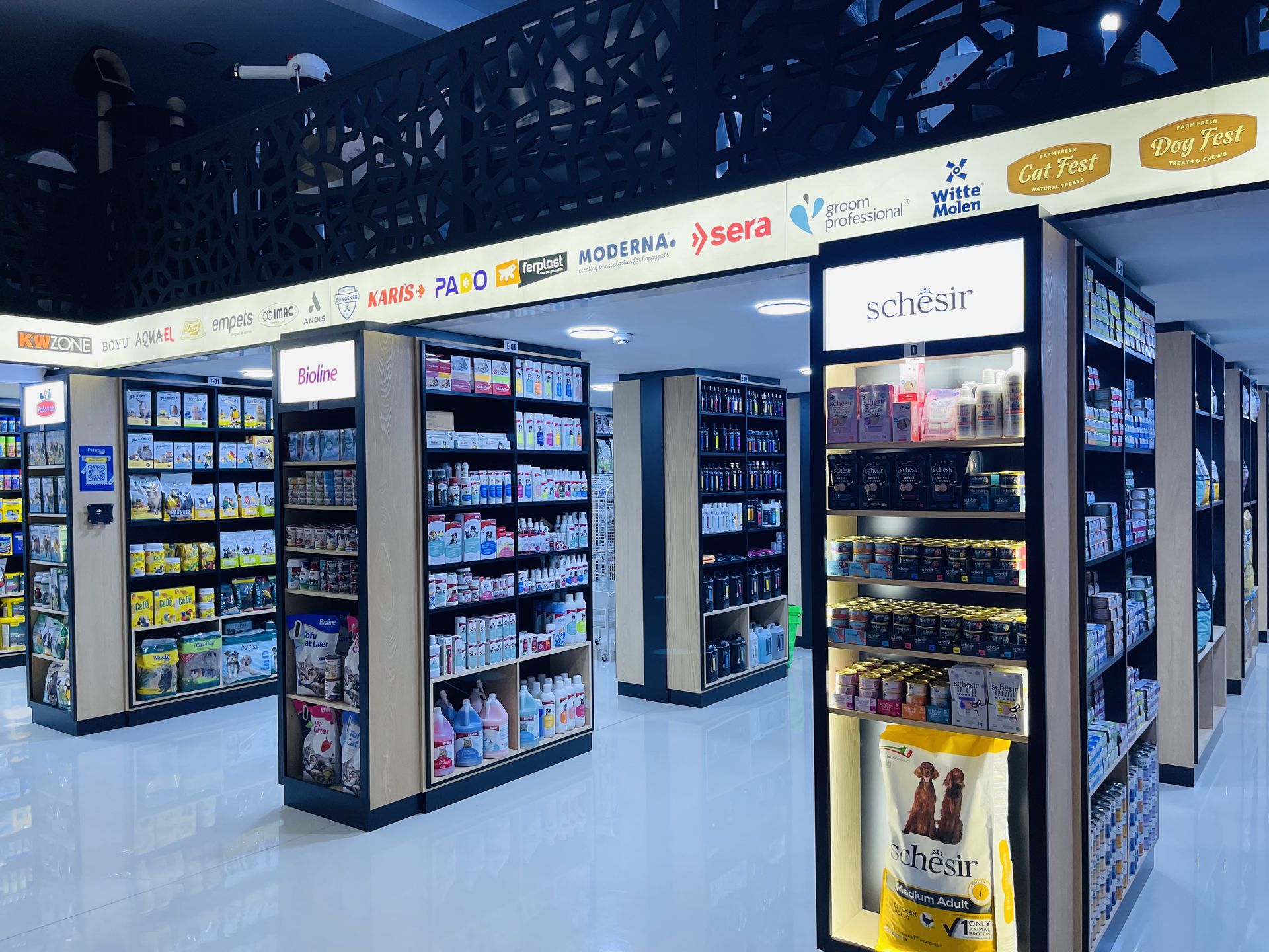 Petsouq E-Commerce Showroom