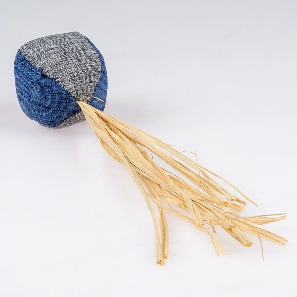 Duvo+ ECO Navy Ball & Catnip 4,5x4,5x20cm Multicolour (1).webp