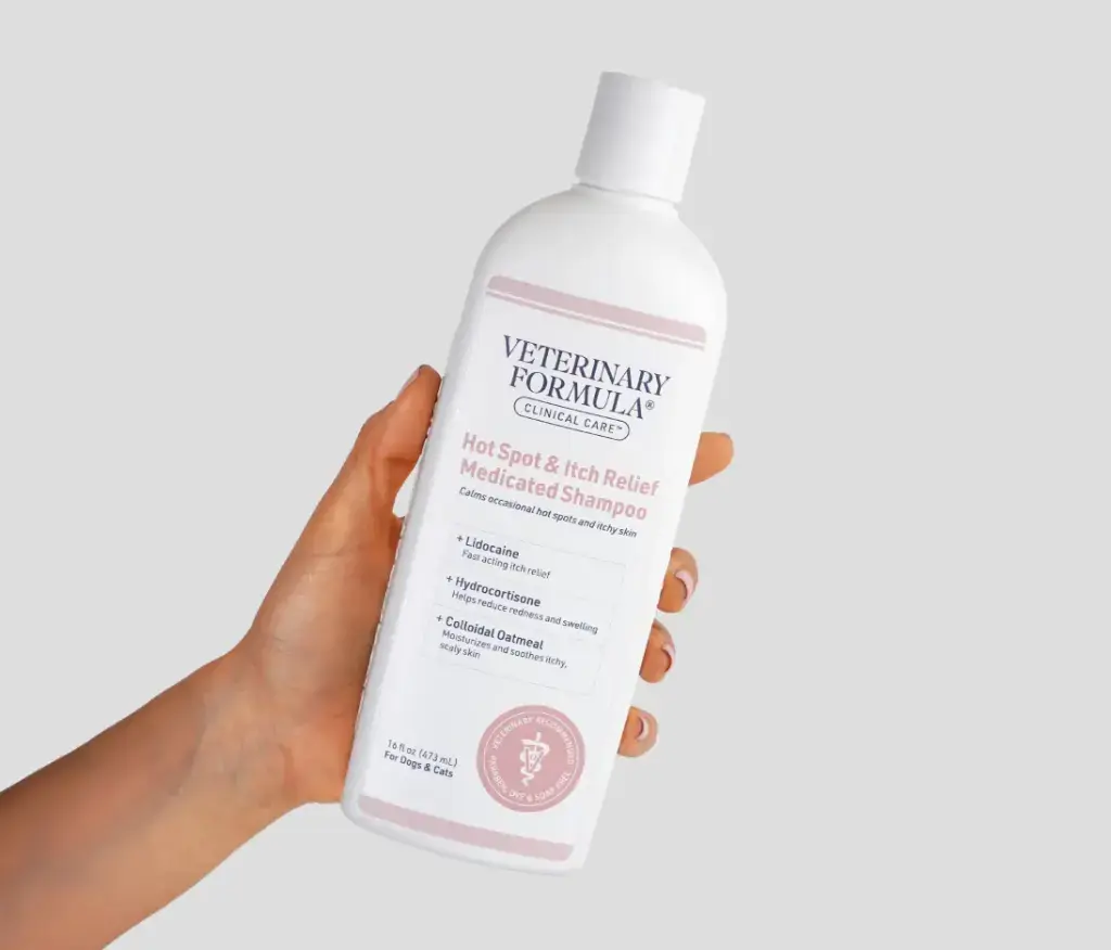 Synergy Labs Veterinary Formula Clinical Care Hot Spot & Itch Relief Medicated Shampoo For Dogs & Cats[Volume - 473ml] (2).webp