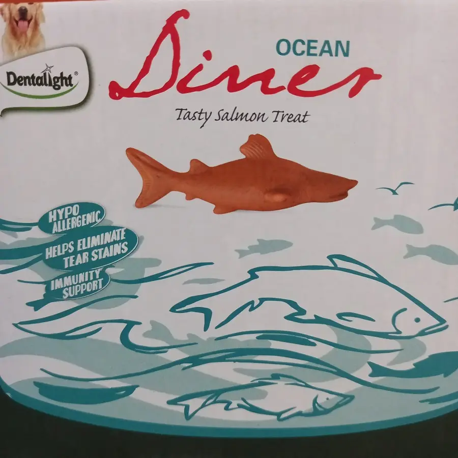 Dentalight 3_ Ocean Diner Tasty Salmon Dog Treat [50pcs x 9g] -Display Box.webp