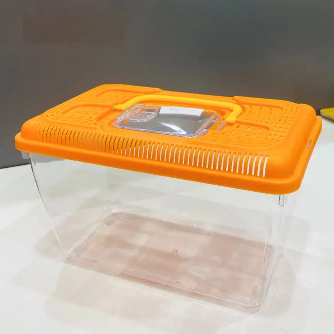 Chicos Plastic Tank (P3), 25.5x16.5x16cm 